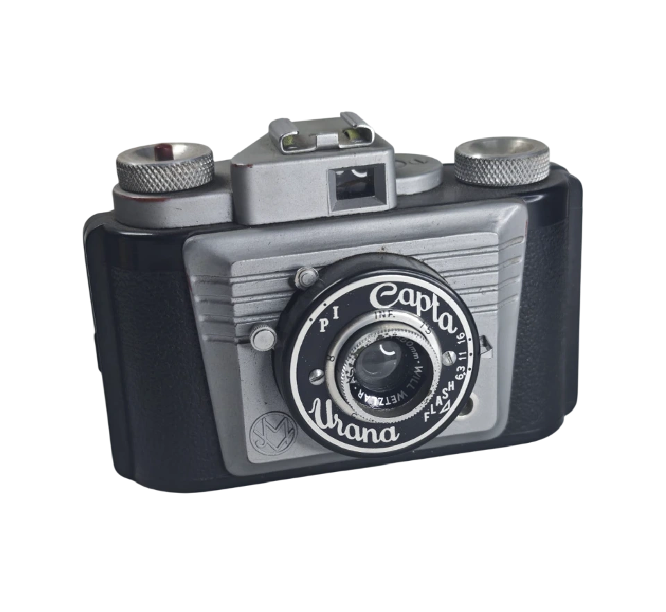 Capta Urana — cámara de baquelita fabricada por Industrias Matutano S.L. en Valencia, años 40-50