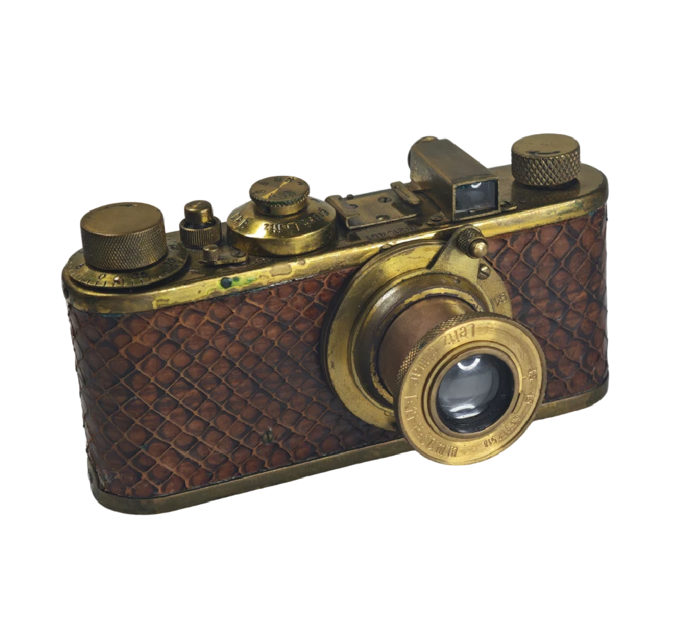 Copia Leica FED 1 — primera copia soviética de la Leica, en la colección de Pol