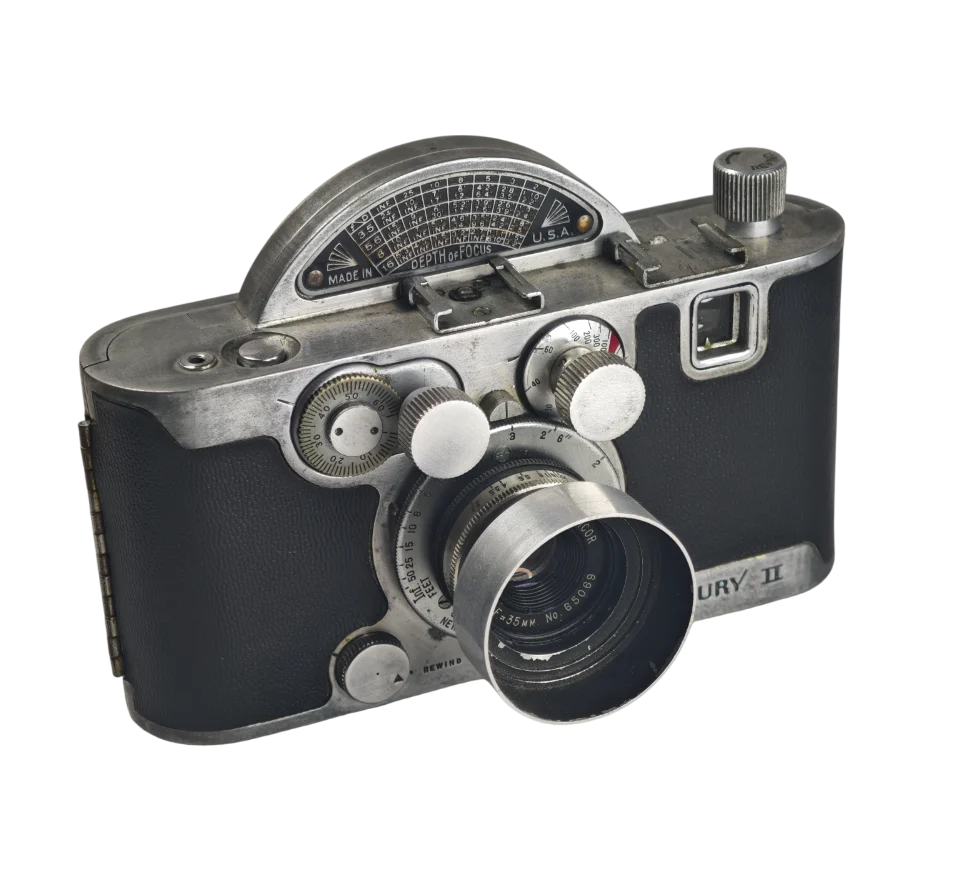 Mercury II (1945) — cámara semiformato americana en la colección de Pol