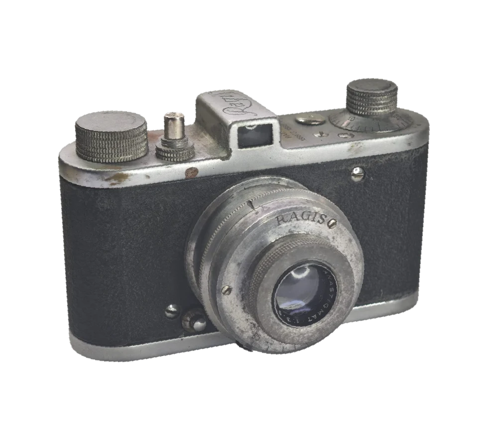 Ragis — La Leica de Barcelona, cámara telemétrica española fabricada por Regis c. 1947