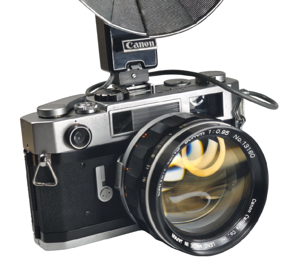 Canon 7SZ con objetivo Dream Lens 50mm f/0.95, cámara analógica telemétrica de 1965