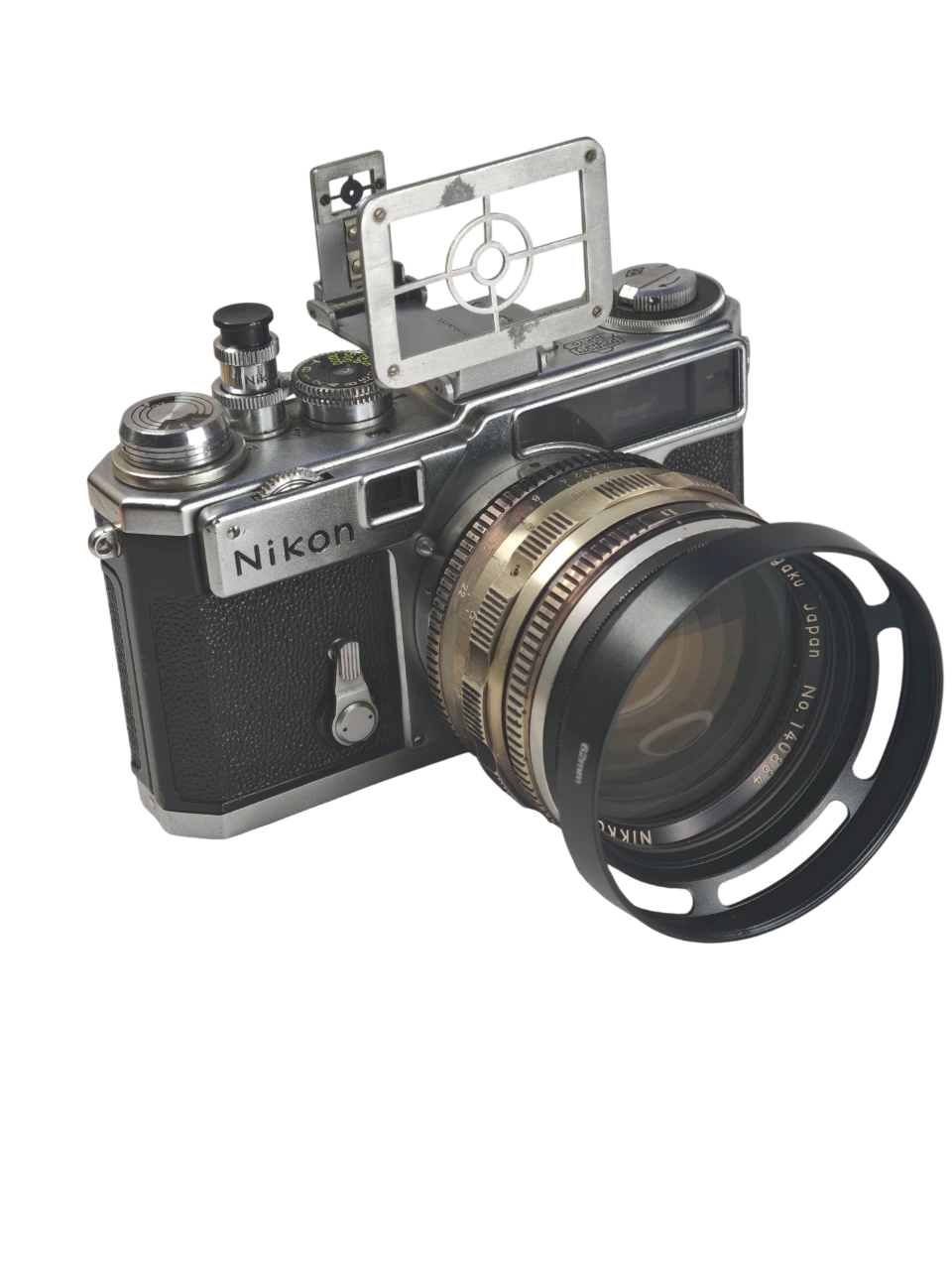 Nikon SP, cámara analógica telemétrica japonesa de 1957 que rivalizó con Leica